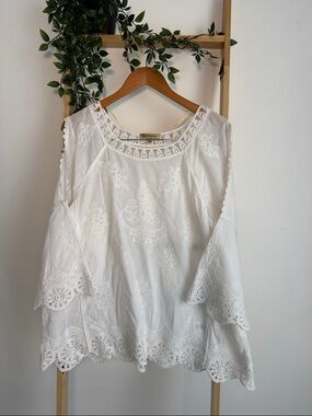 Democracy White Knit Cotton Bell Sleeve Cold Shoulder Crochet Boho Blouse Size L